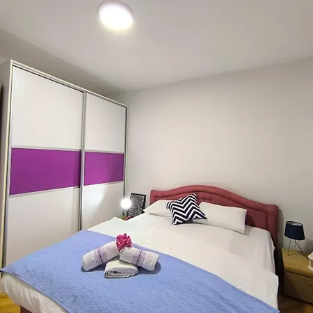 Chengic Comfort - Modern 2-bedroom Retreat *