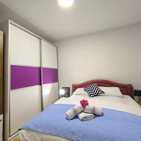 Chengic Comfort - Modern 2-bedroom Retreat *